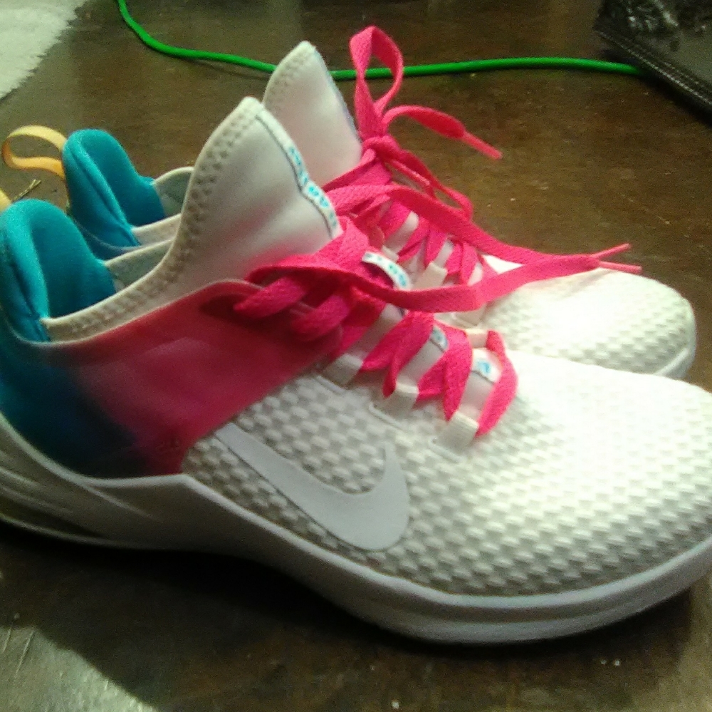Nike Air Max Bella 2